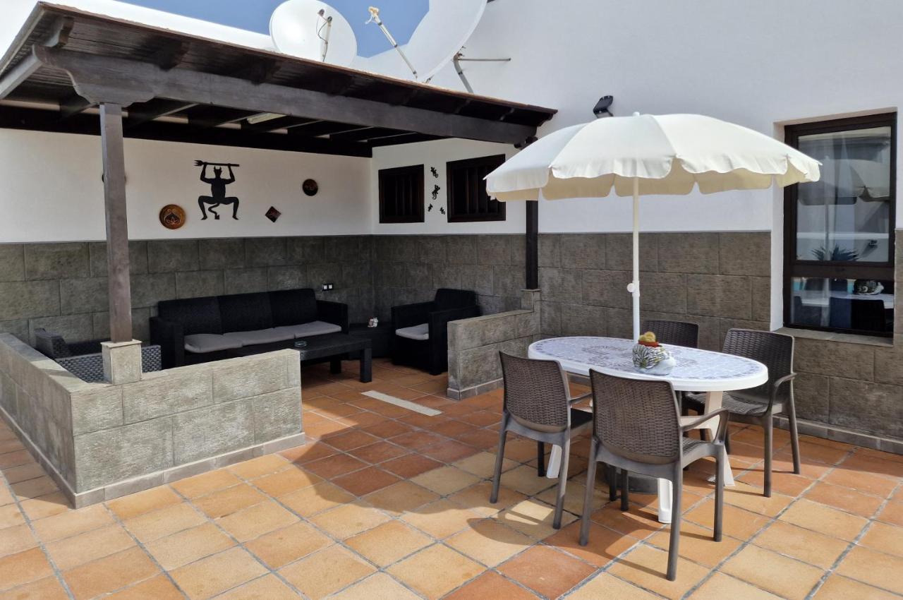 Villa Lola Playa Blanca  Buitenkant foto
