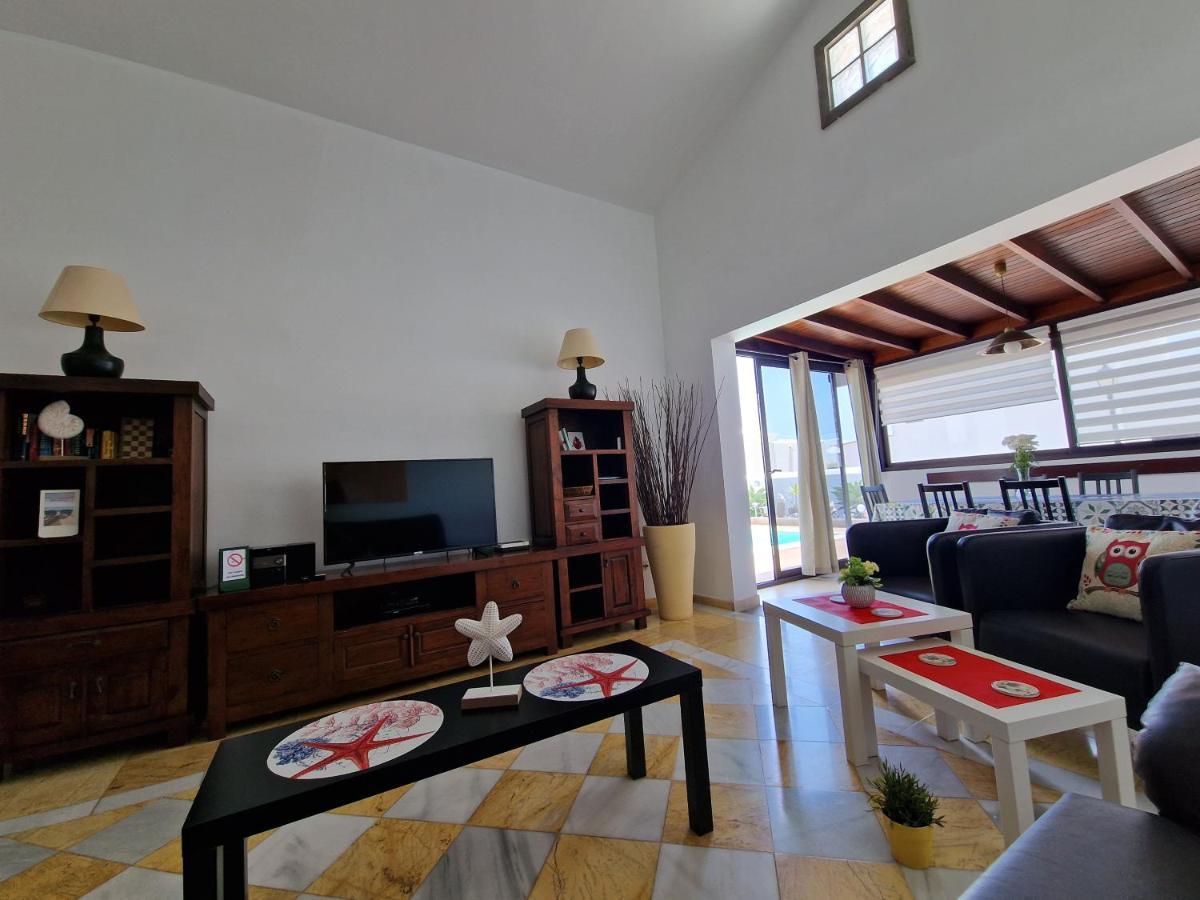 Villa Lola Playa Blanca  Buitenkant foto